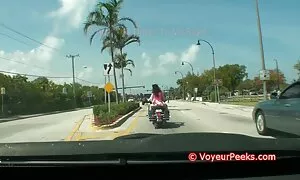 Dua orang telah dia. gambar melayu lucah