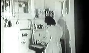 Orang ini meletakkan wanita bigo sembang lucah di korset.