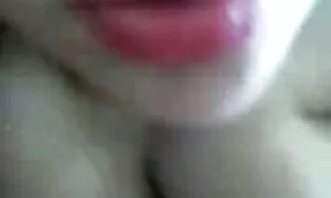 Lapar Gadis telah bekerja mulut awek puji konek wangi dan menjadi sebuah dilema.